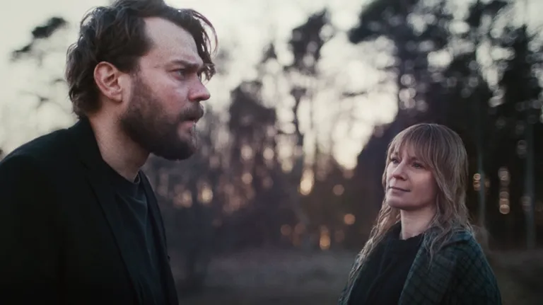 Gwiazdor Gry O Tron W Serialu Secrets. O Uzaleznieniach I Walce Z Demonami Przeszlosci